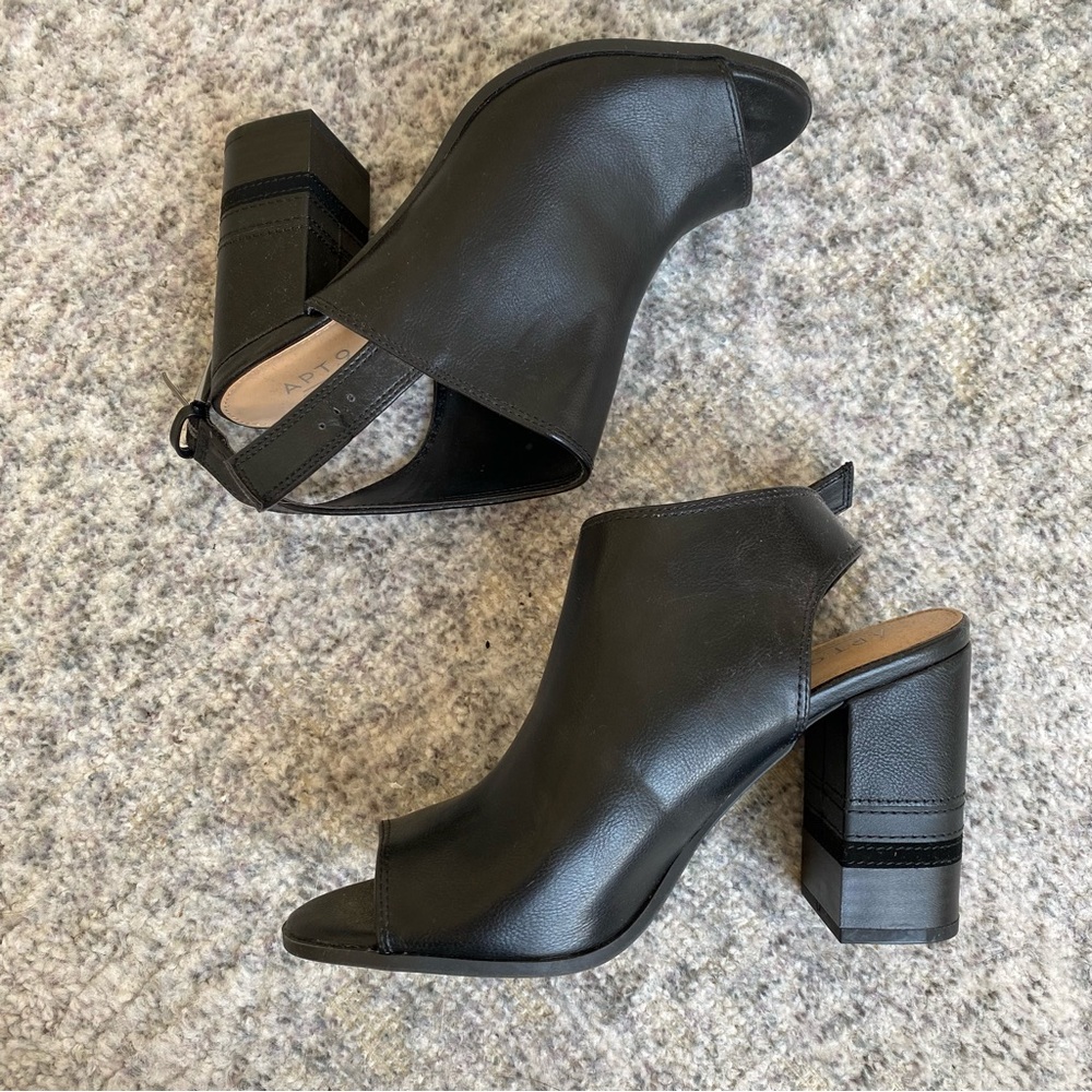 Black sz 8.5 peep toe dress shoes chunky heel apt 9 nwot